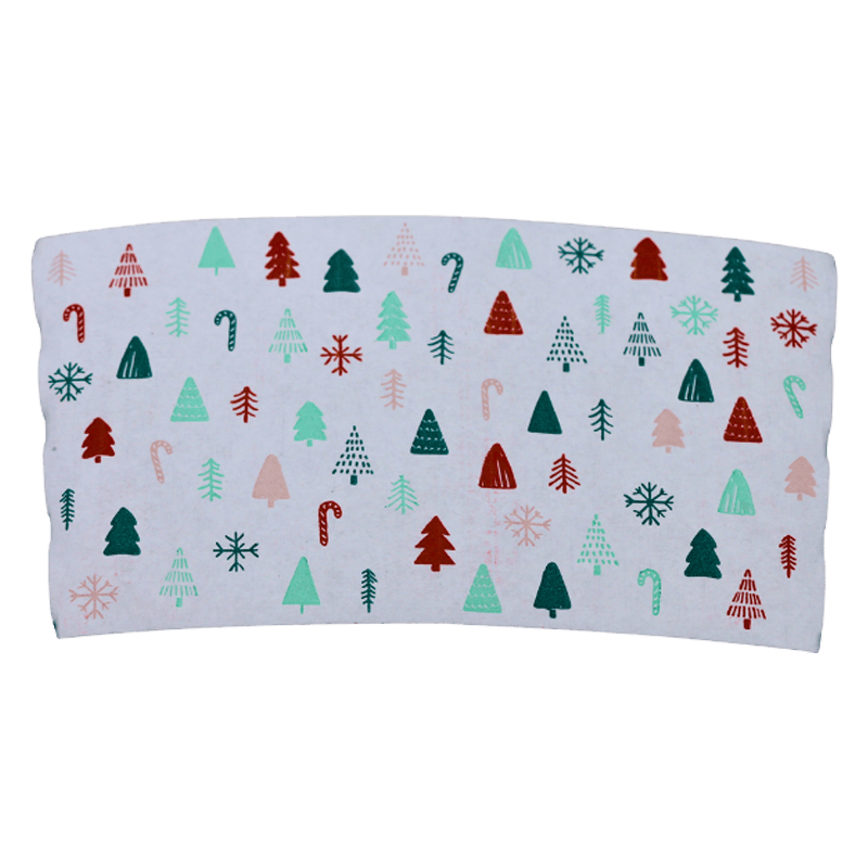 Рождественская елка с принтом на бумажной чашке для кофе с рукавами